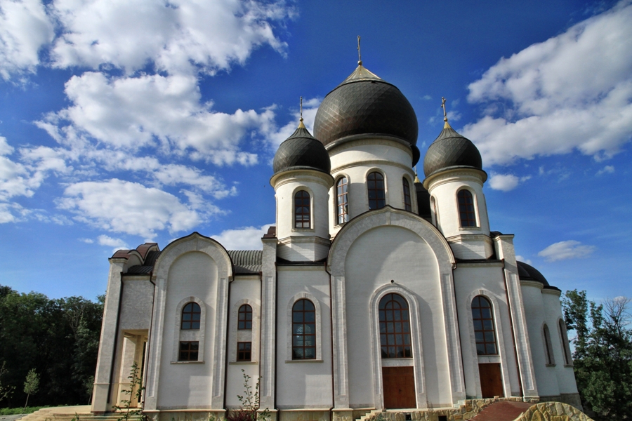 Монастырь Хирова